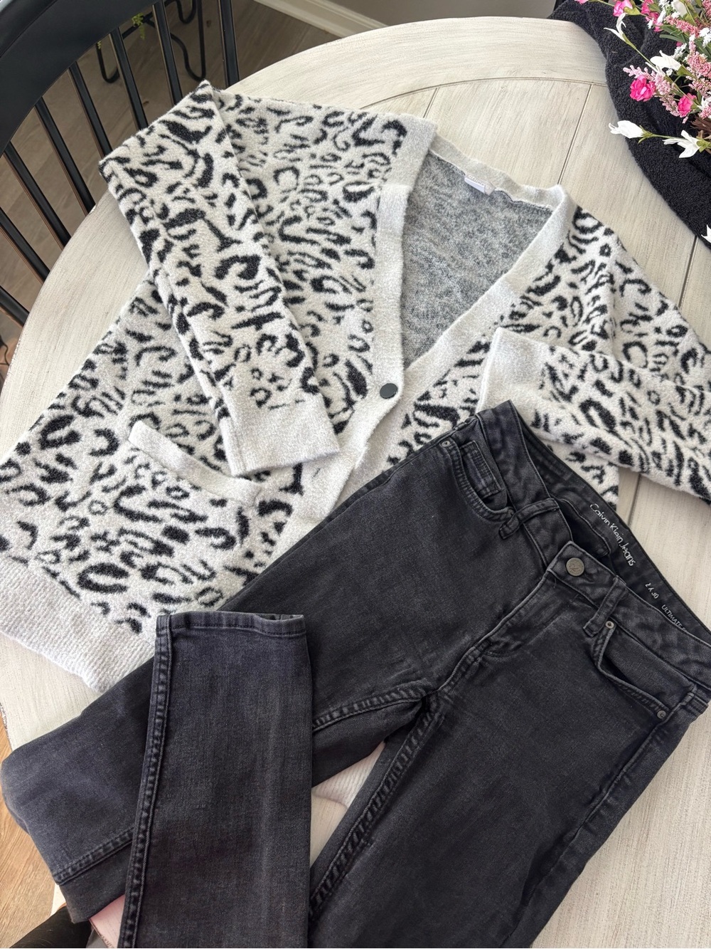Perfect Fall Outfit! Women's Leopard Print V-Neck Cardigan & Black Jeans